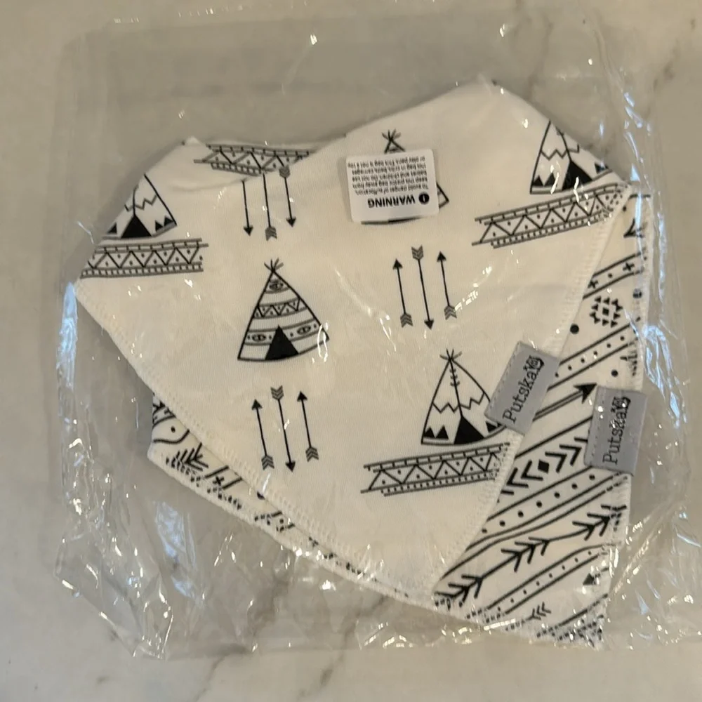 Putska Baby Bibs And Pacifier Clips NEW